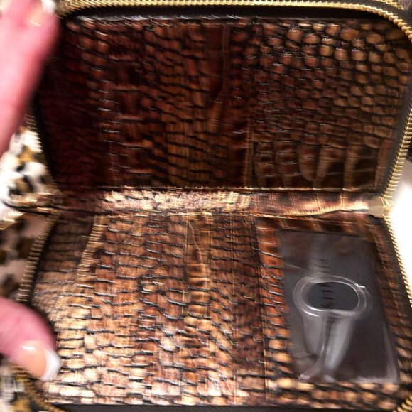 Brahmin Zora Brown Milan Wristlet - Picture 3 of 5